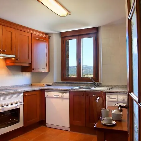 アパート Casas Pirineo, アインサ