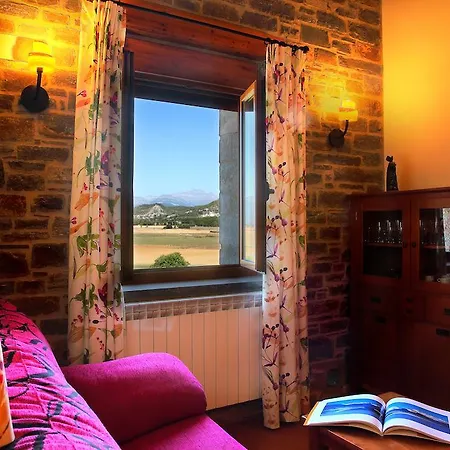 アパート Casas Pirineo,